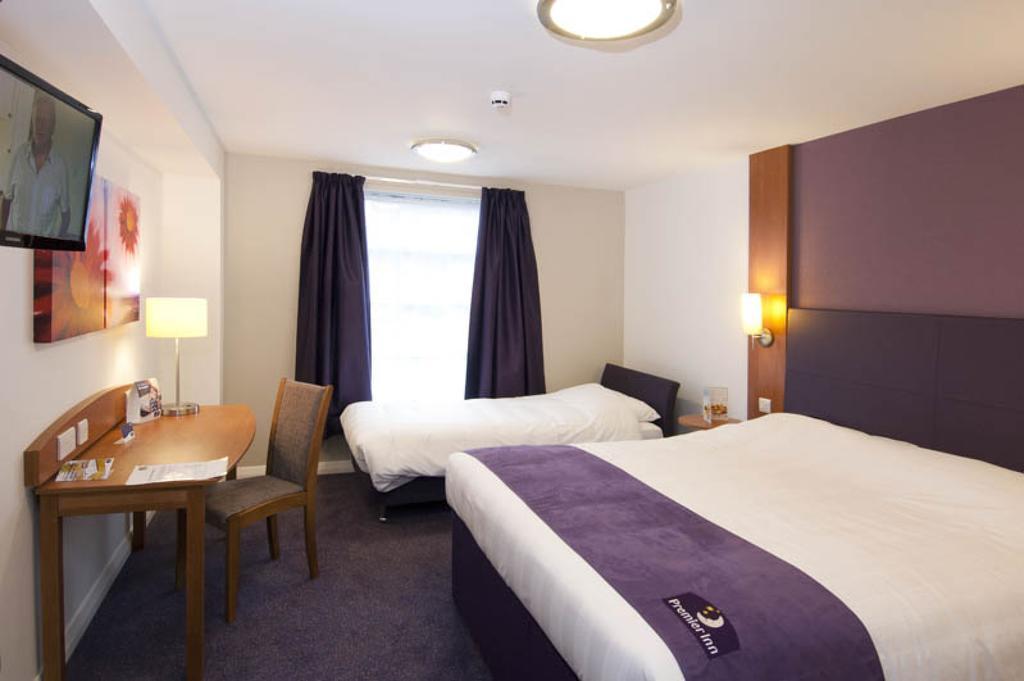 Comfort Inn Kensington Londra Oda fotoğraf