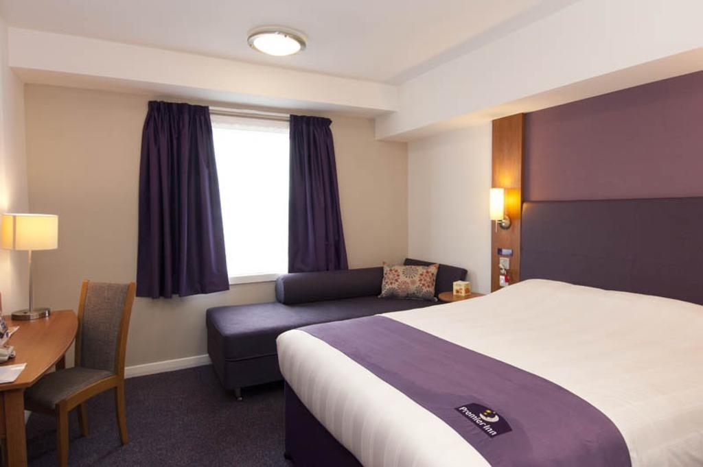 Comfort Inn Kensington Londra Oda fotoğraf