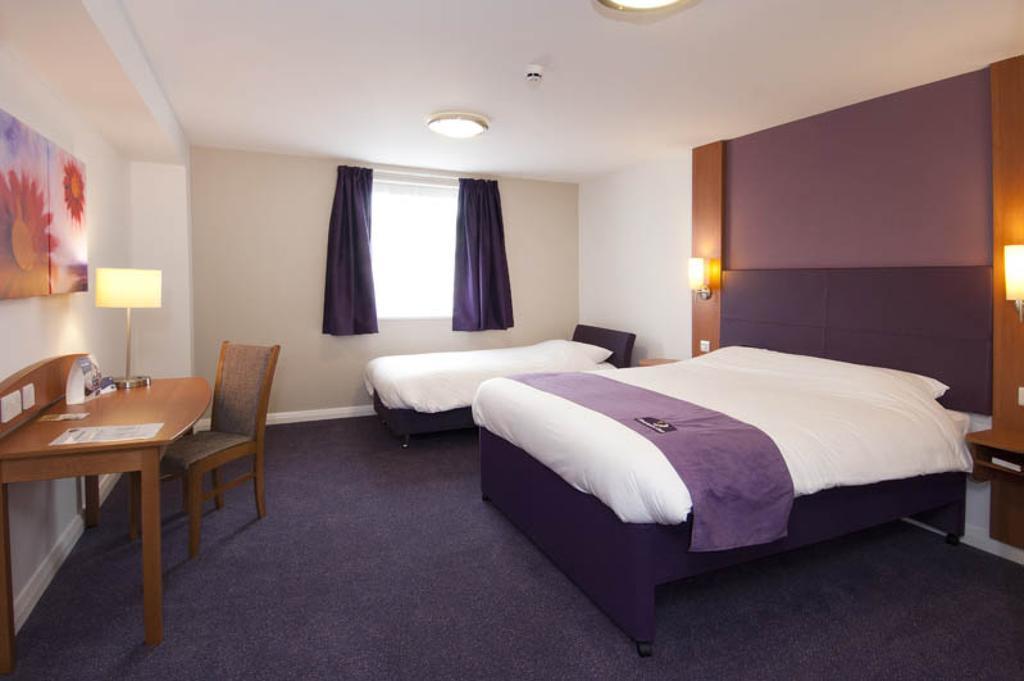 Comfort Inn Kensington Londra Oda fotoğraf